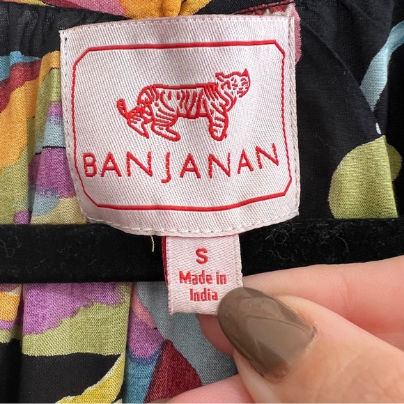 NEW NWOT Banjanan Elise Blouse In Jet Tropical Print - Picture 8 of 10